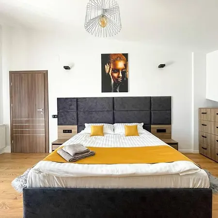 Mons Penthouse Stylish & Relaxing Apartment