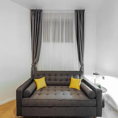 Apartment Mons Penthouse Stylish & Relaxing