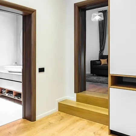 Mons Penthouse Stylish & Relaxing *
