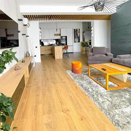 Mons Penthouse Stylish & Relaxing Apartment